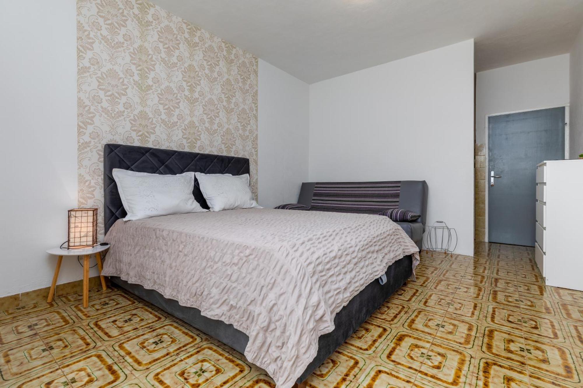 Apartments By The Sea Lokva Rogoznica, Omis - 18638 Room photo